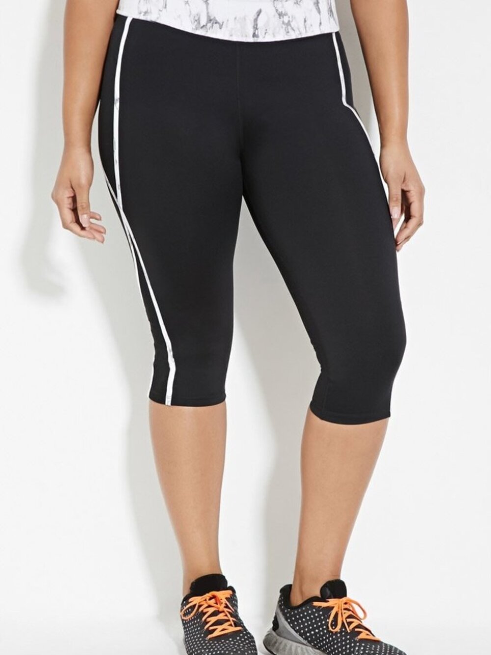 Forever 21 Plus Size Black Marble-Print Capri Leggings XL/1X